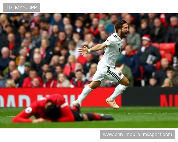 狼队中前场反应迅速:把握每一个瞬间的胜负关键 狼队中前场反应迅速:把握每一个瞬间的胜负关键