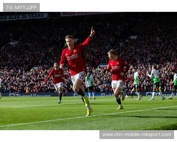 利物浦加里内利插上补射完成绝妙配合 利物浦加里内利插上补射完成绝妙配合