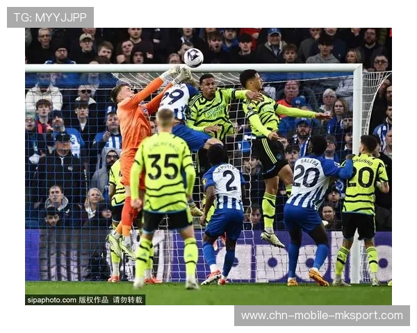 阿森纳脚后跟妙传配合，萨卡爆射兑现机会