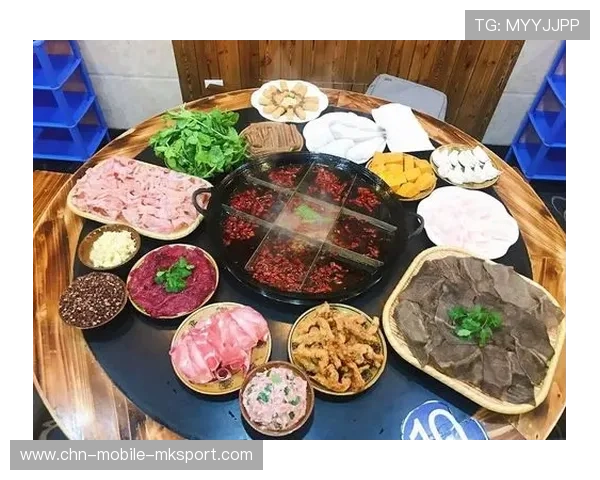 世界冠军带全队吃火锅庆祝：团结拼搏的味道与胜利的火热